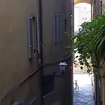 ホテル チェステリ *