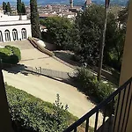 チェステリ *